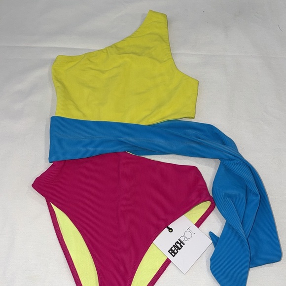 Beach Riot Carlie One Piece, SMALL - Picture 3 of 10